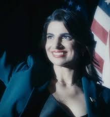 Victoria Neumann's Instagram, Twitter & Facebook