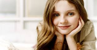 Sophomore(abigail breslin)подлинная учетная запись @yoabbaabba. Abigail Breslin Signs For Class Project Popcorn And Soda
