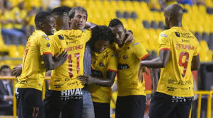 Como futbolista se inició en las divisiones menores de defensor sporting de su natal uruguay. Guillermo Almada Se Despidio Del Monumental Con Lagrimas En Sus Ojos Bendito Futbol