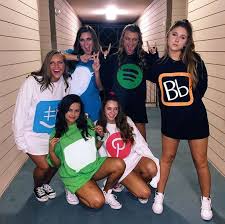 College construction worker halloween costume. 70 Diy College Halloween Costumes That Ll Make You Say Wow I M Gonna Have To Try That Hike N Dip