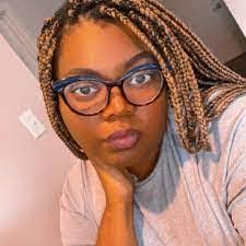 Serena Cowan's Instagram, Twitter & Facebook