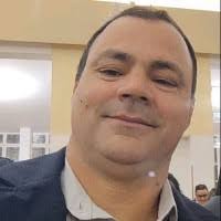 600+ perfis com “Celio Souza”