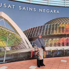 Perched atop a hill on 8 hectares of landscaped grounds at bukit kiara on the northwestern fringes of the city, the centre was officially opened on 29 november 1996 by former prime minister tun dr. Pusat Sains Negara Kedah