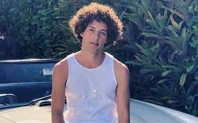 João gama is known for his work on a montanha dos sete ecos (1963), deus e o diabo na terra do sol (1964) and a grande. Dn961e1qviykrm