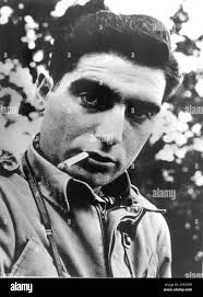 Photographer robert capa hi-res stock photography and images