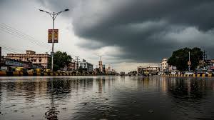 বর্ষার দোসর নিম্নচাপ, কোন কোন জেলায় কতদিন চলবে ভারী বৃষ্টি? - weather  update due to depression in bay of Bengal rainfall may occur in Kolkata and  south Bengal districts for next 2
