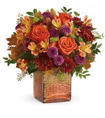 Velg blant mange lignende scener. Flowers By Michelle Highland Hills