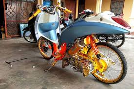 40 Foto Gambar Modifikasi Scoopy Thailook Simple Jari Jari Velg 17 Drag Bike Com Velg Retro Gambar