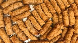 3 adet yumurta, 1 çay bardağı süt, 1 çay bardağı sıvıyağ, 3 çorba kaşığı yoğurt, burma tatlısı yapılışı. Burma Baklava Tarifi Agizda Dagilan Burma Baklava Nasil Yapilir Iste Kalorisi Ve Tarifi Yemek Tarifleri