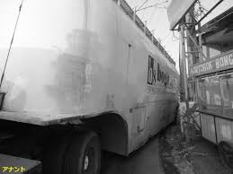 Bocah perempuan berinisial kaj itu tewas di lokasi kejadian usai terserempet truk trailer. Truk Pengangkut Pengangkut Tepung Terperosok Klipingbekasi