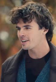 Macy's parade google commercial with love island star?