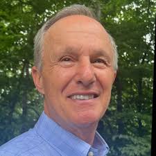 Congratulations to Tracy Burroughs, Regional Talent Manager for receiving  Larry Appel, CEO recognition during our quarterly HR team meeting for  living our values: Passion, Teamwork, Hospitality, and…