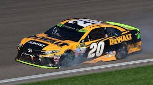 At four o'clock in the morning. Nascar Modifies Damaged Vehicle Policy Penalty That Eliminated Matt Kenseth From Playoffs Nascar Talk Nbc Sports
