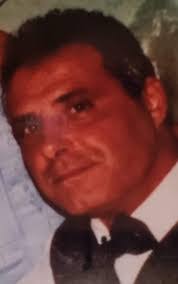 Ruth Maniscalco's Instagram, Twitter & Facebook