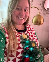 Hours for this week! We still have gift cards, local honey, and t-shirts so  stop in Tuesday for the perfect stocking stuffers!! And don't forget  Stingerz is here with us and they