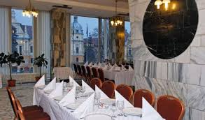 Revelion 2020 lacul tei the president. Oferta Revelion 2022 Hotel Capitol 3 Romania Brasov