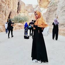 Pelayanan akad nikah itu pun hanya akan dilaksanakan di kua, sementara layanan di luar kua ditiadakan. 9 Potret Ria Ricis Yang Semakin Syar I