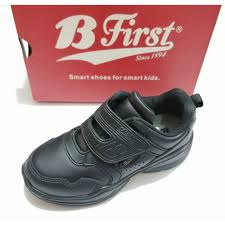 Biasanya kasut sekolah bata akan buat jualan murah pada hujung tahun. Bata B First Kasut Sekolah Hitam Budak Sekolah Rendah Original Unisex 489 6070 Shopee Malaysia