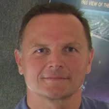 Manfred Luck (@maludo64)