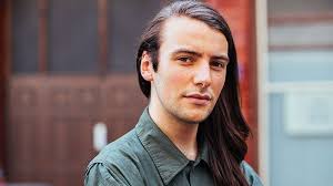 Widow s peak the best treatment. 15 Best Widow S Peak Hairstyles For Men In 2021 The Trend Spotter