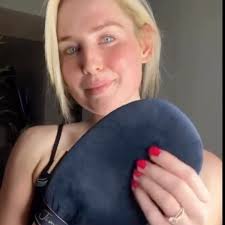 Aimee Connolly : Bev James