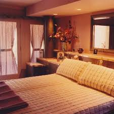 14 Inspiring Bedroom Wall Unit Headboard Ideas Picture