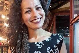 Disappointed dater adds cute puppy to Tinder profile picture in bid to find  love