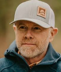 Sandy Calhoun's Instagram, Twitter & Facebook