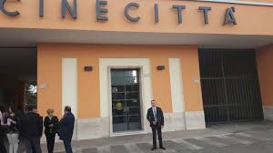 5 settimane 8 persone, 3 ore, lezione italiano, grammatica e conversazione. Chi Sono Marco Ciaramella