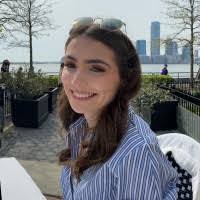 Mia Powers's Instagram, Twitter & Facebook