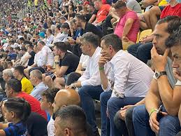 Libertate, egalitate, fraternitate (liberté, egalité, fraternité în franceză). Pu0ioxuojbyc6m