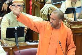 CM yogi adityanath attacks akhilesh yadav and samajwadi party in uttar  pradesh vidhansabha - शर्म तो तुम्हें करनी चाहिए, अपने बाप का सम्मान नहीं  कर पाए... CM योगी ने विधानसभा में दिखाए तीखे तेवर - News18 हिंदी