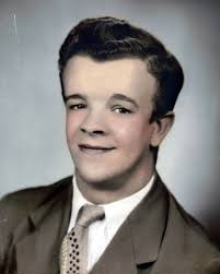 Darwin Davis Obituary