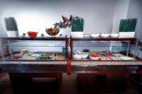 Hotel tisa baile olanesti este situat in apropierea gradinii de vara, in centrul statiunii, langa aleea izvoarelor, dotari generale: Hotel Tisa BÄƒile OlÄƒnesti Aktualisierte Preise Fur 2021