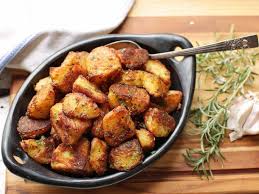 Les Meilleures Pommes De Terre Roties Du Monde Entier Recettes Ma Fourchette Best Roast Potatoes Side Dish Recipes Recipes