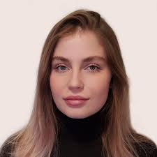 Hi!! My names Mia, I'm 24 years old and I'm looking for a job as a waitress  or bottle girl. I have 5+ years experience in the service industry and I've  done