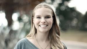 Emily Reis's Instagram, Twitter & Facebook