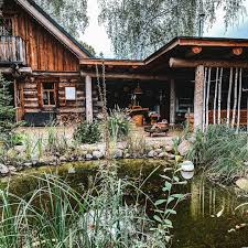 Urlaub im wald am scharmützelsee wir bieten einen wohnwagen für 3 personen eventuell 2 erwachsene und 2 kinder an unmittelbar am ostufer vom scharmützelsee mit wasserzugang überm weg, es kann gegen aufpreis auch ein zelt aufgestellt werden. Pin Auf Naturhotels Reisetipps