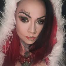 Nina Watts (@sparklesbeena) • Threads, Say more