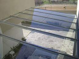 Também trabalhamos com manutenção das coberturas de vidro e policarbonato. Vidracaria Em Curitiba Coberturas 41 99697 6109