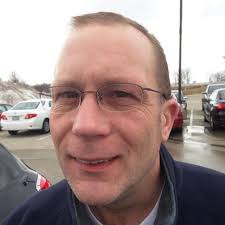 Man who defrauded Art Institute seeks mercy at sentencing