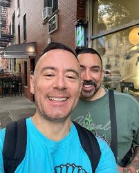 Thanks for the fresh cut today @edwin.pabon.nyc! Always love my trips to  @goodhead.nyc barbershop in Chelsea. Such a relaxed, fun, & friendly vibe  with queer art