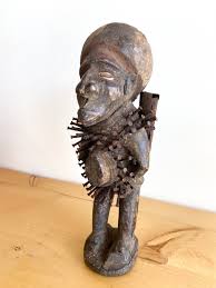 Kongo cults emphasize the necessity to work with spirits of the dead people, and the nkisi is one of the possible mediums to rely on. Vintage Nkisi Nkondi Kongo People Power Figure Garmentory