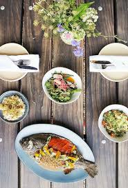 Here are 10 rocking restaurants to try. 12 Gorgeous Farm To Table Restaurants In Austin So Much Life Brunch Restaurants Hot Weather Meals Austin Food