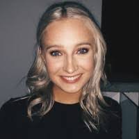 Manuela Hardy's Instagram, Twitter & Facebook