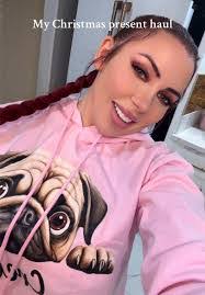 Amanda Irlbeck's Instagram, Twitter & Facebook