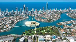 If you are wondering what is it you can do in gold coast then you can start off by visiting sea world which is an aquatic theme park, the warner bros. About Gold Coast