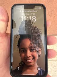 Phone found in doctor surgery car park,I've left it in reception