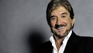 Jun 07, 2021 · gigi proietti lo meritava perché con una grande determinazione è riuscito a fare aprire questo teatro — ha detto raggi — lo ha guidato e ne ha avuto la direzione artistica fino alla fine. Addio A Gigi Proietti Genio Del Teatro E Della Tv Pink Life Magazine