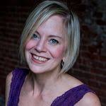 Lori Kee's Instagram, Twitter & Facebook